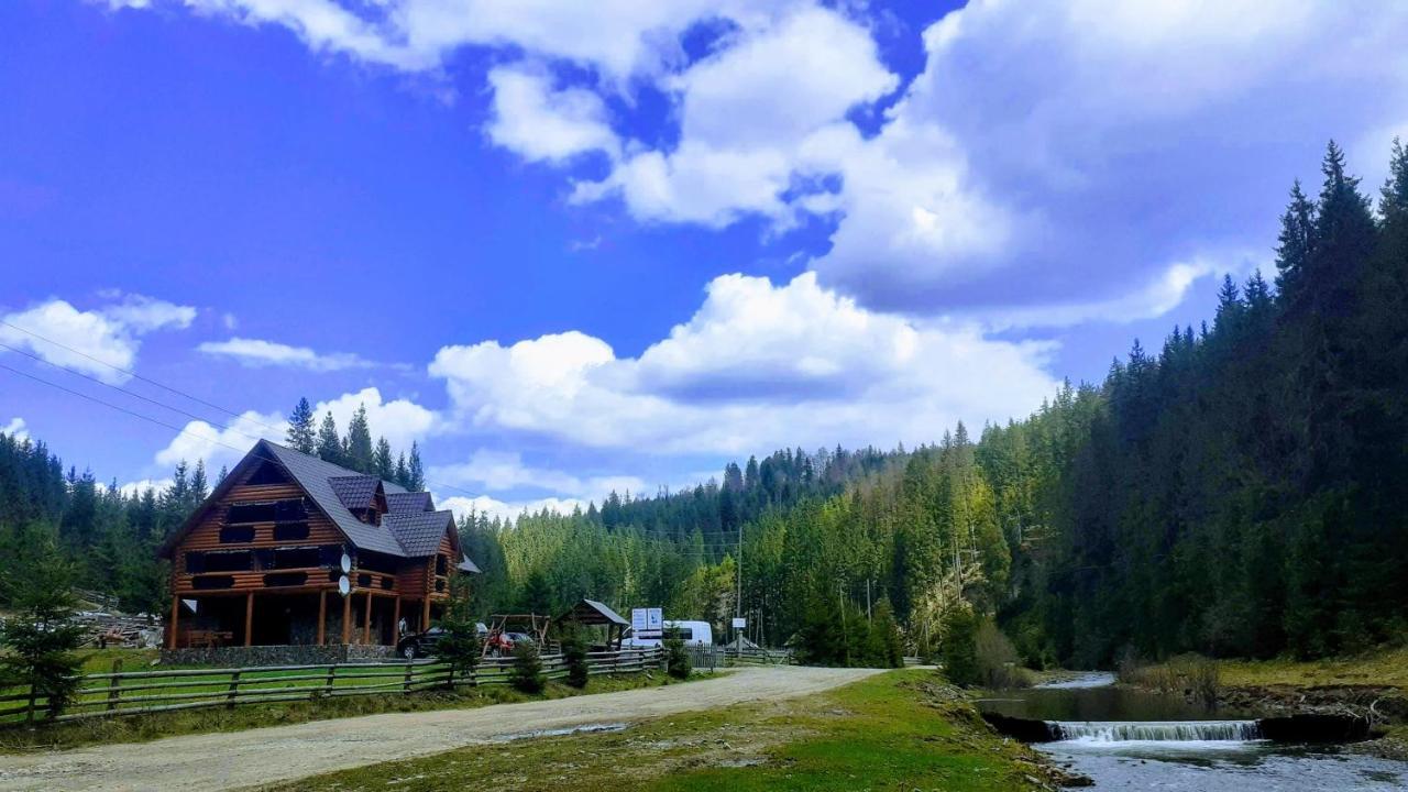 Маєток Горгани Hotel Synevyrsʼka Polyana Exterior foto